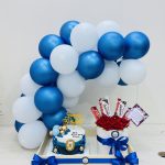 Luxury Balloon bouquet With Cake
